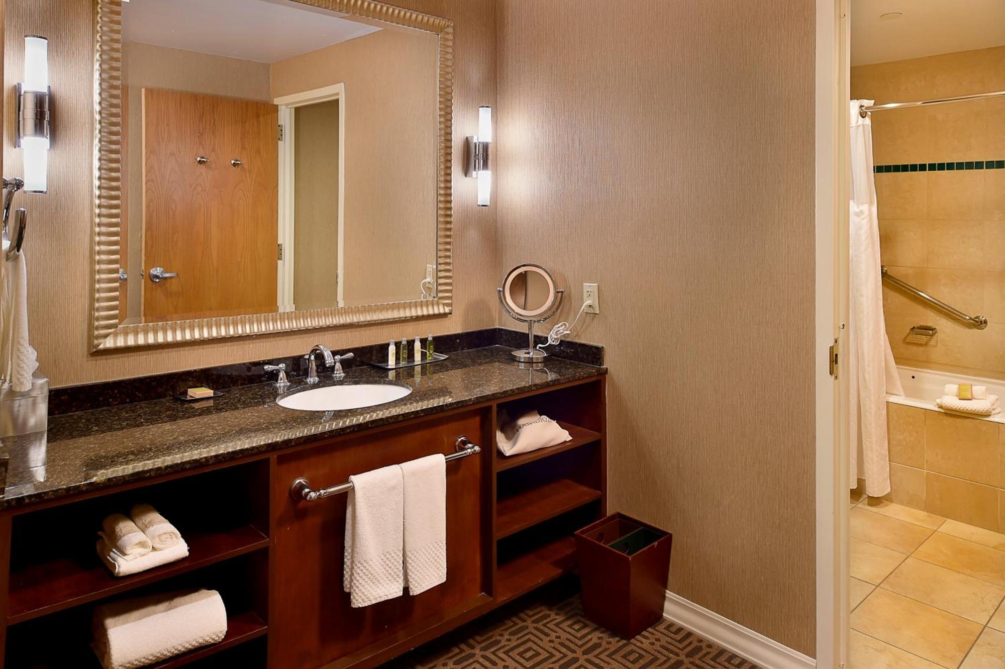 Doubletree By Hilton Hotel St. Louis - Chesterfield Extérieur photo